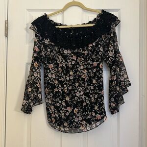 Whitehouse Black Market Size Small, off shoulder blouse